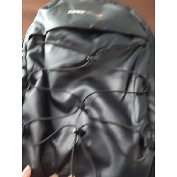 Swiss Tech Unisex Bungee 20 Liter Backpack for School or Work, BlackNOT FOR
SALE - Picture 2 of 10